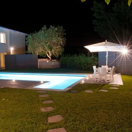 فندق مبيت وإفطار Rosa